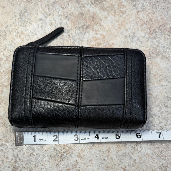 Jessica Simpson wallet - Picture 3 of 8